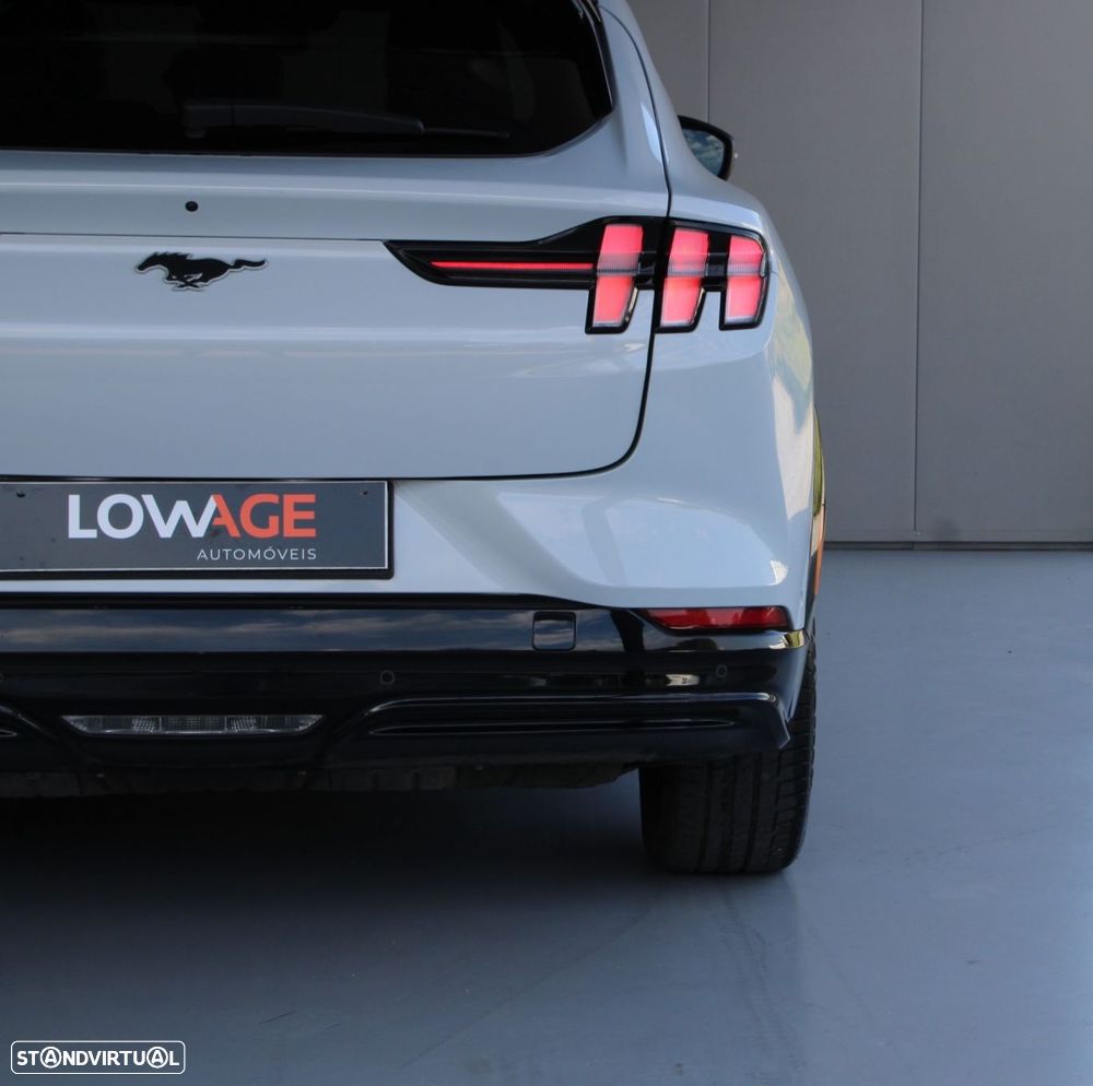 Ford Mustang Mach-E 98.7 kWh Premium - 13