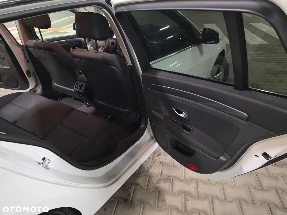 Renault Laguna dCi 110 FAP Dynamique - 13