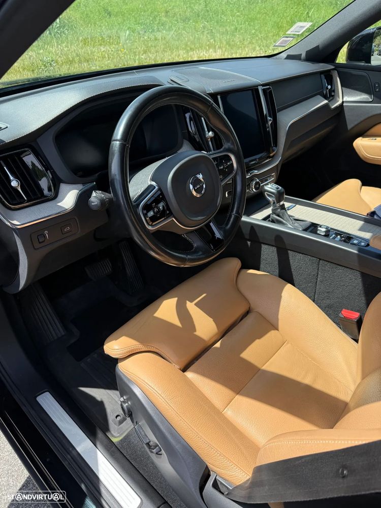 Volvo XC 60 2.0 D4 Inscription AWD Geartronic - 12