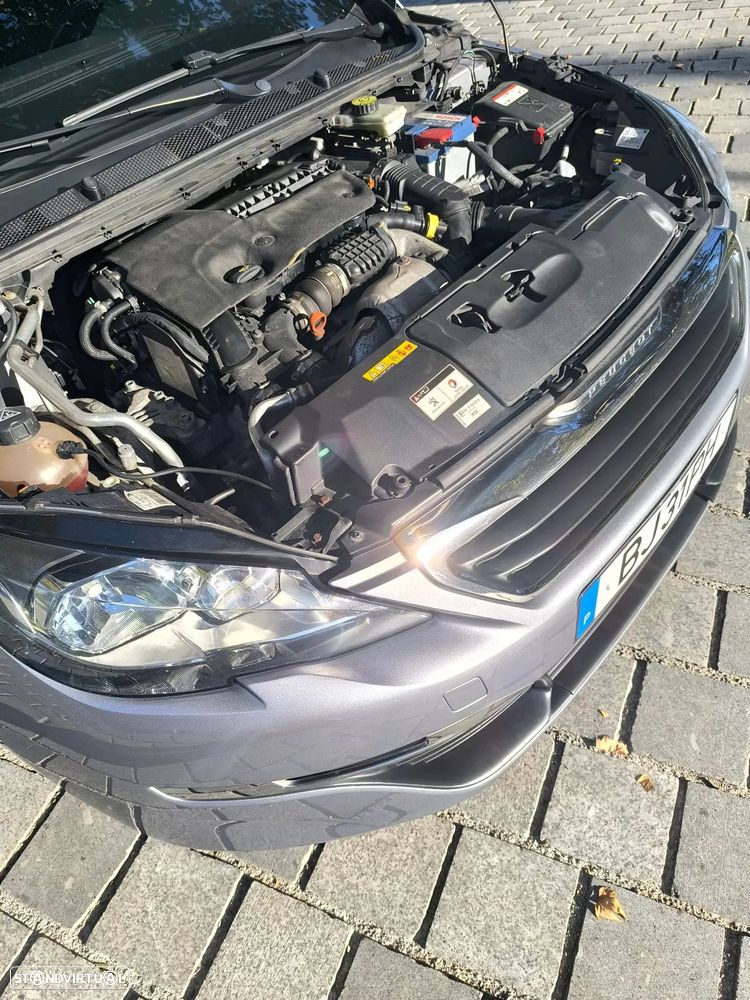 Peugeot 308 SW BlueHDi 120 Stop & Start Allure - 23