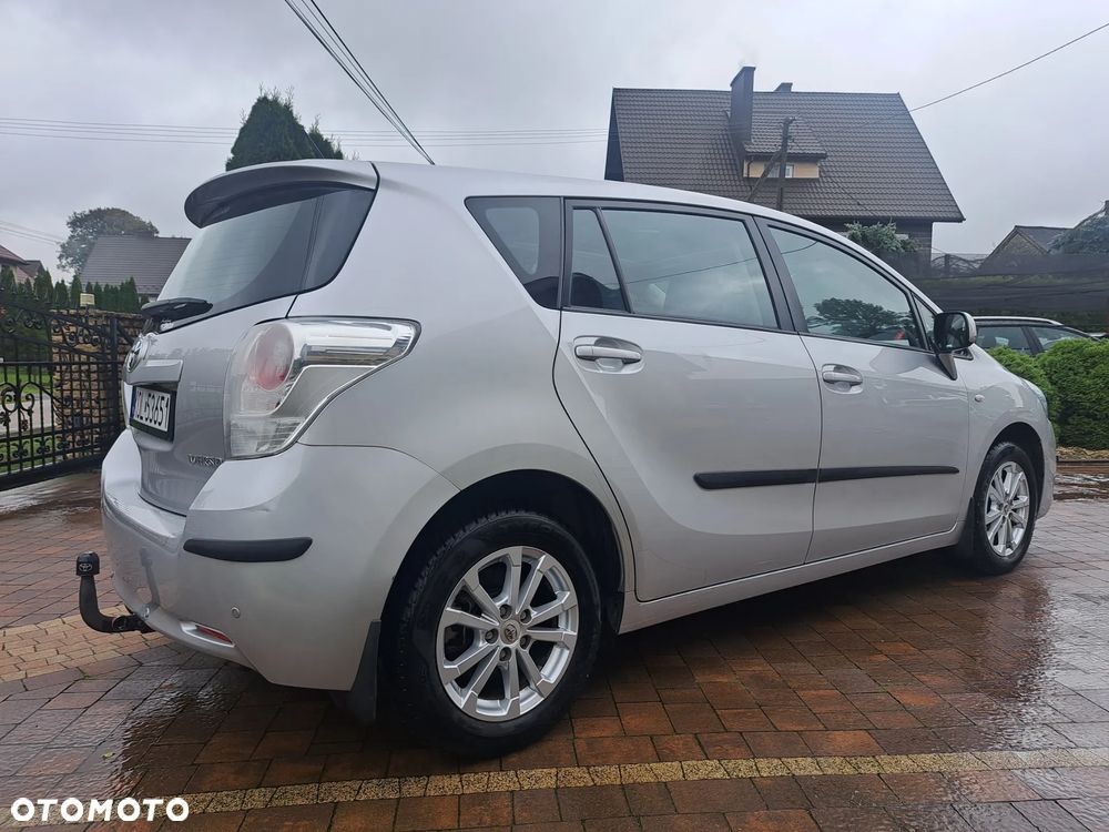 Toyota Verso 1.8 Prestige - 20