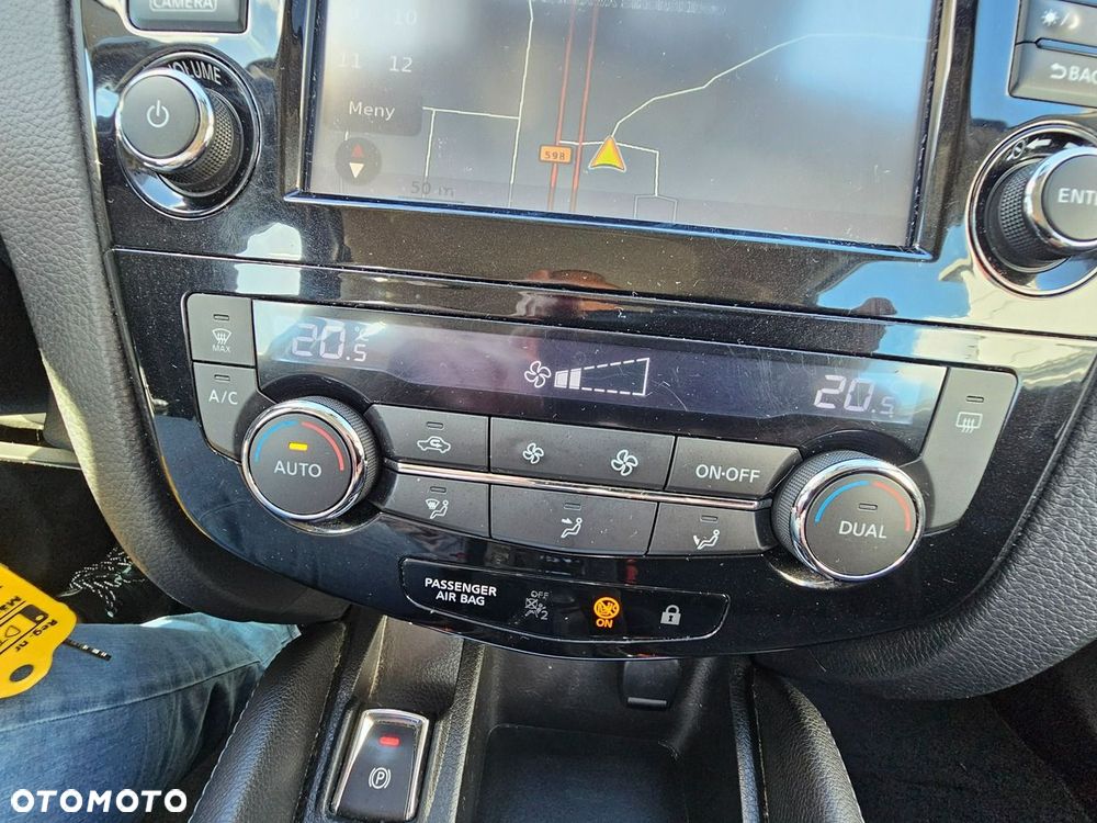 Nissan Qashqai 1.2 DIG-T N-Connecta - 22