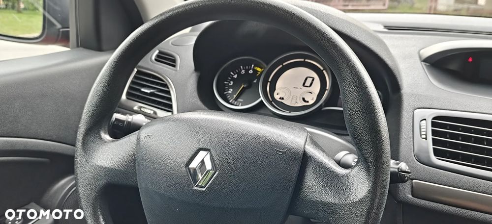 Renault Megane 1.6 16V 100 Expression - 16