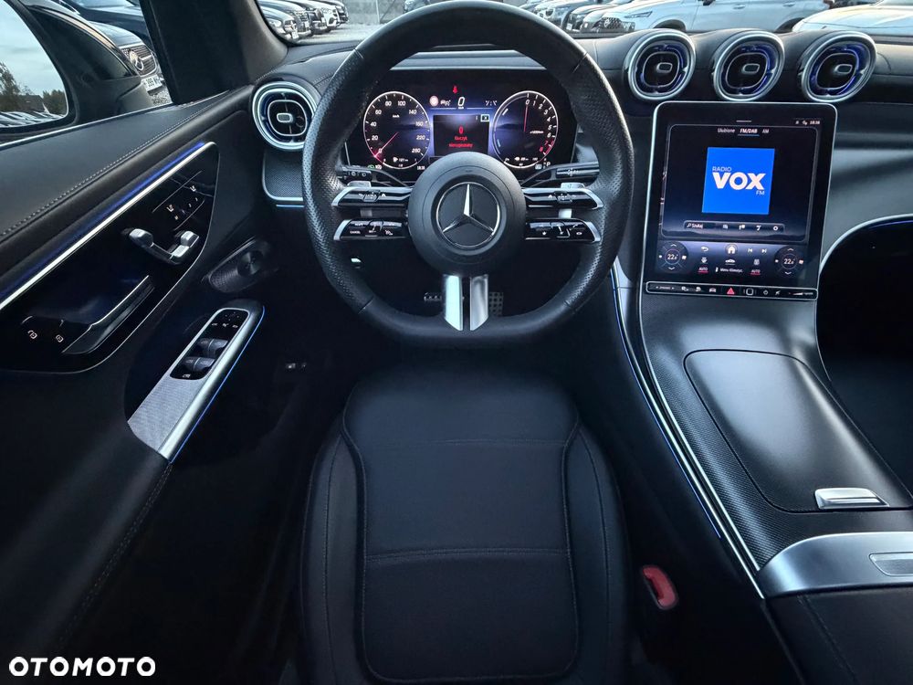 Mercedes-Benz GLC 400 e 4Matic 9G-TRONIC AMG Line Advanced - 38