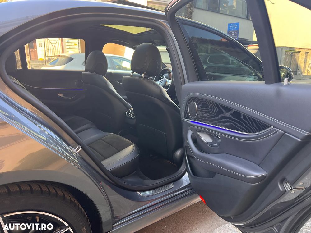 Mercedes-Benz E 220 d 4MATIC 9G-TRONIC AMG Line - 9