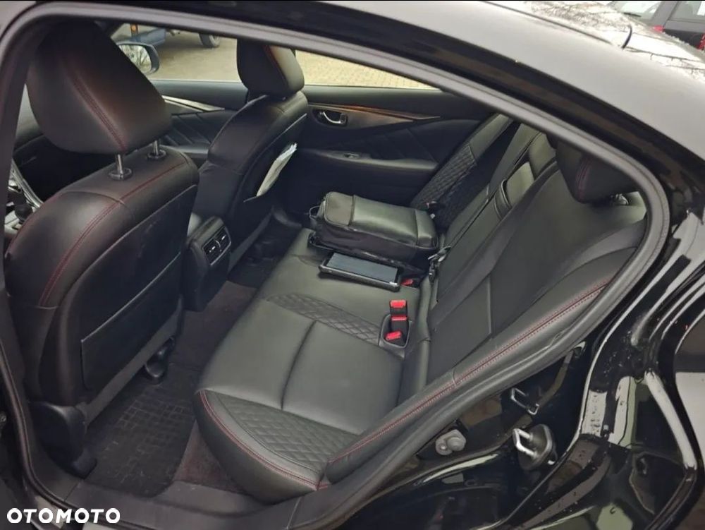 Infiniti Q50 Q50S 3.0t Sport Tech - 12
