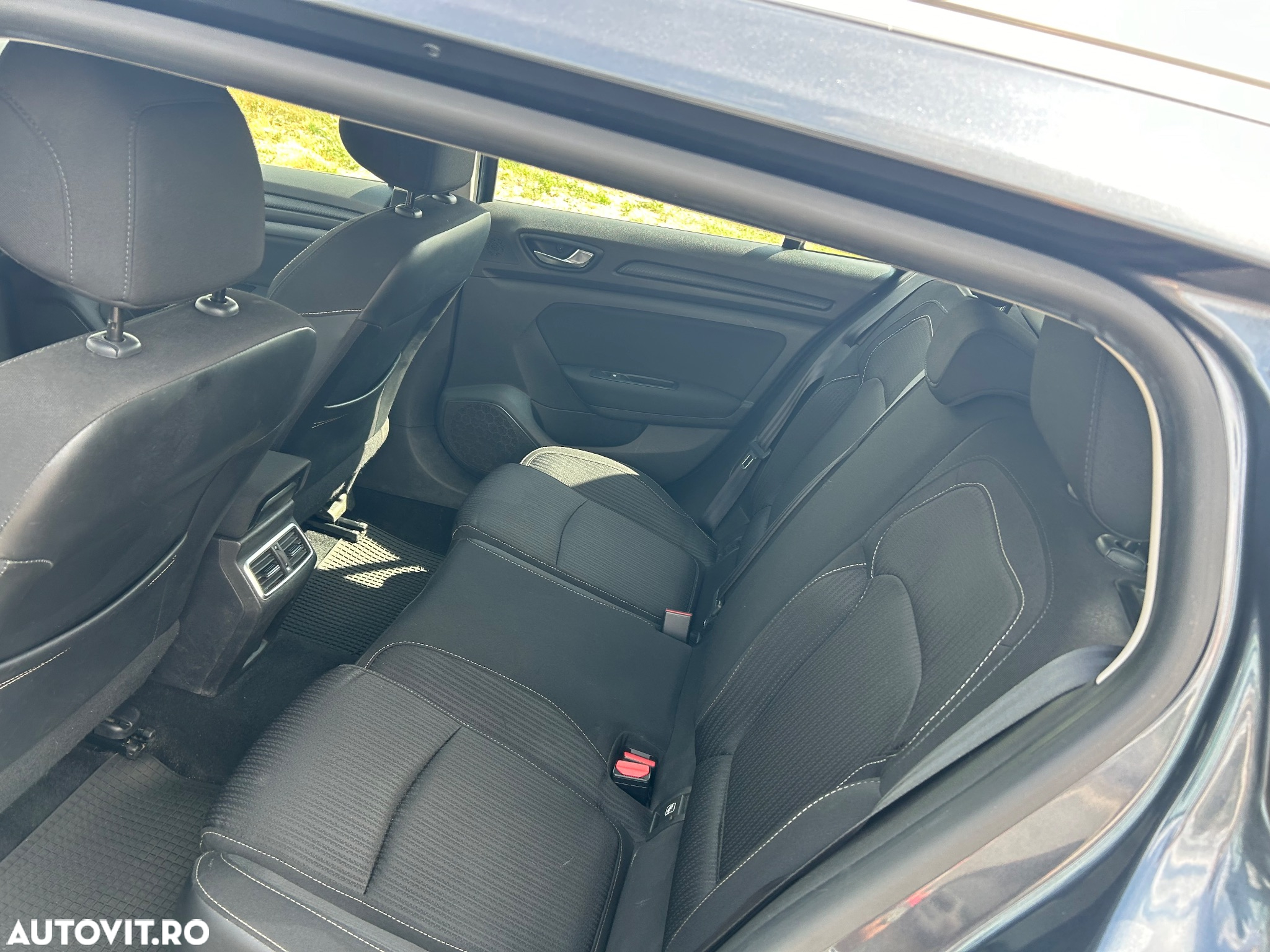 Renault Megane ENERGY dCi 110 EDC BUSINESS - 17