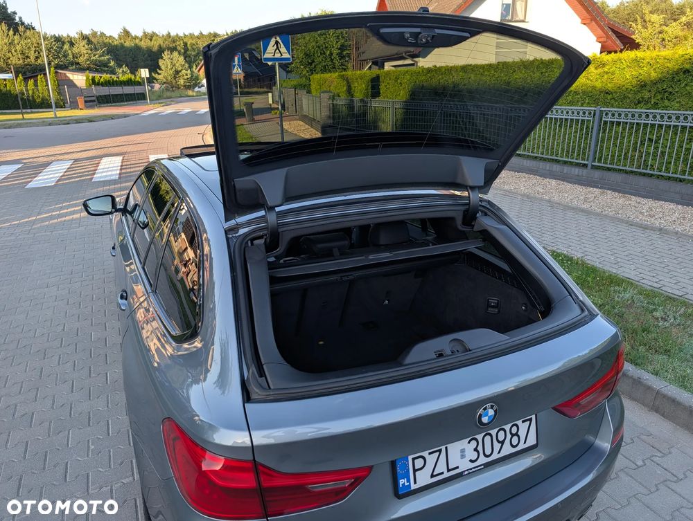 BMW Seria 5 520d Sport Line - 26