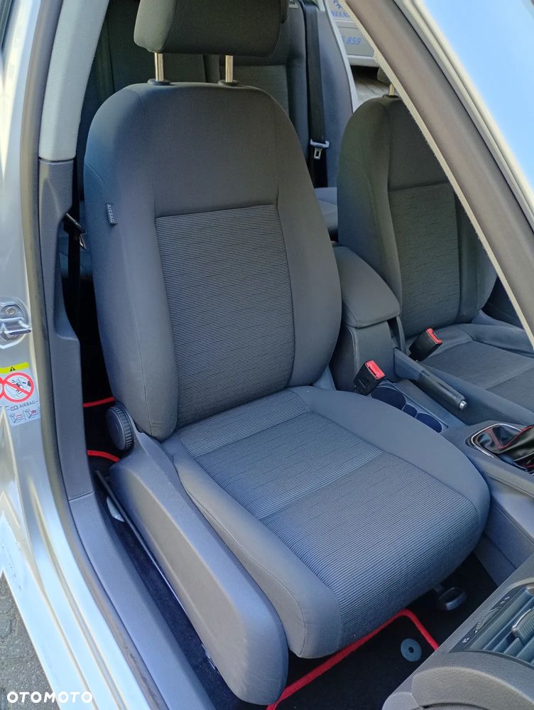Volkswagen Golf 1.9 TDI GT Sport - 12