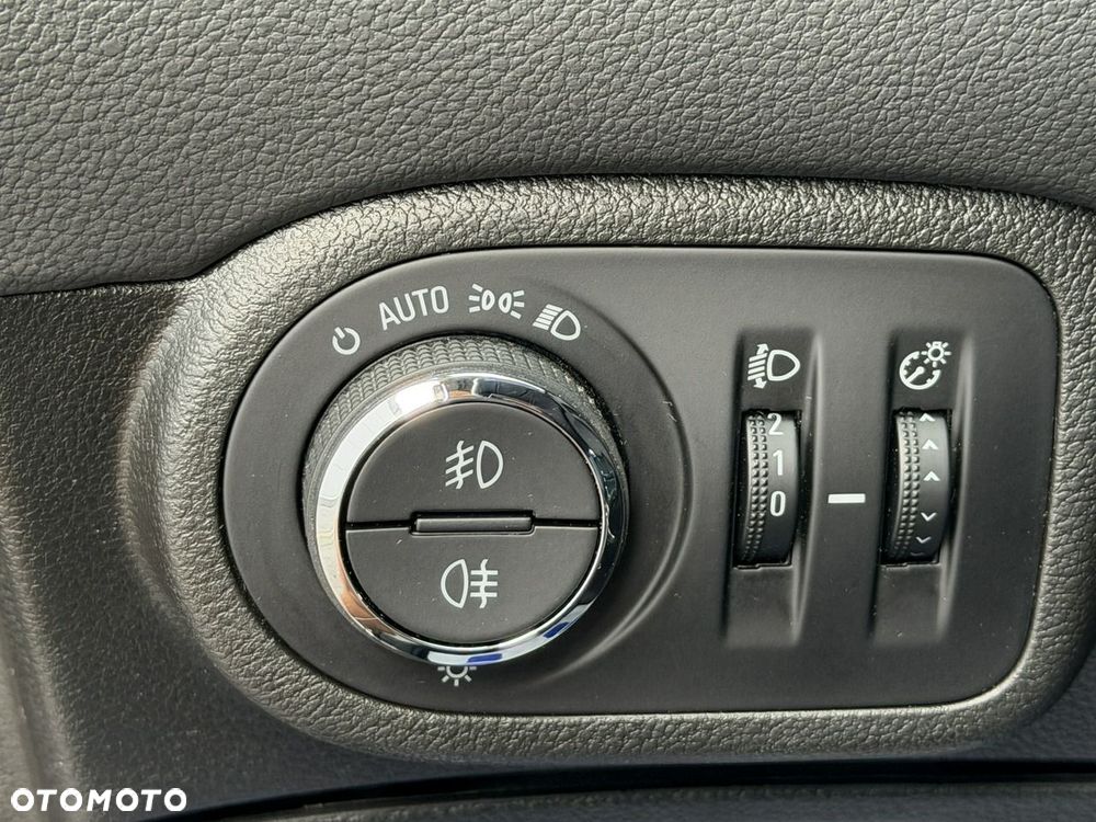 Opel Zafira - 16