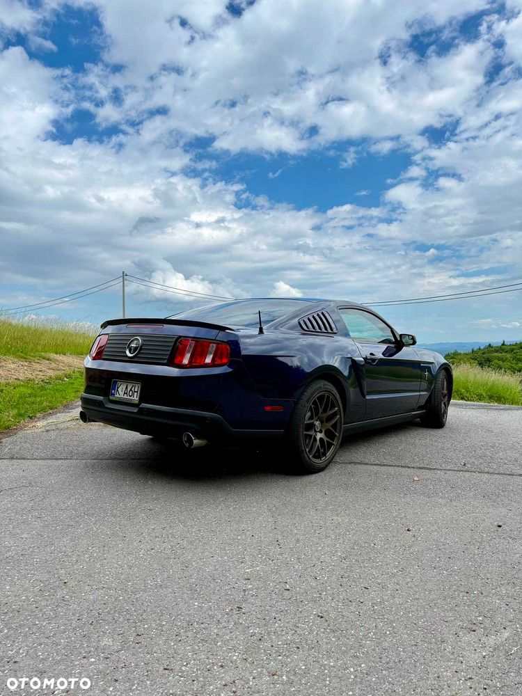 Ford Mustang - 4