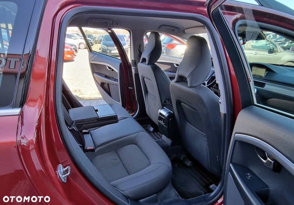 Volvo XC 70 - 18