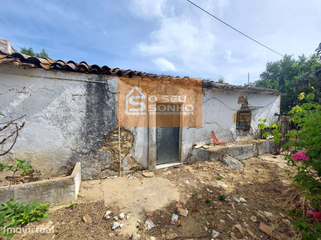 Casa Antiga para recuperar perto de São Brás de Alportel - Grande imagem: 2/26