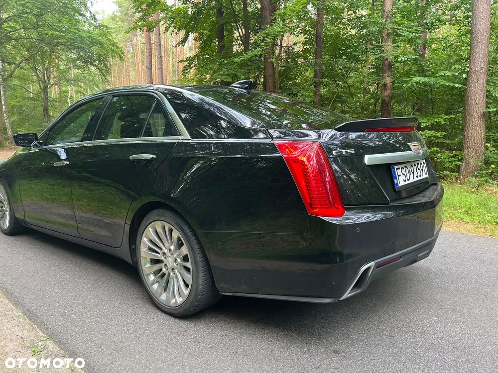 Cadillac CTS - 7