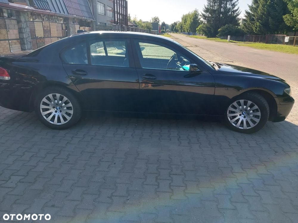 BMW Seria 7 - 31
