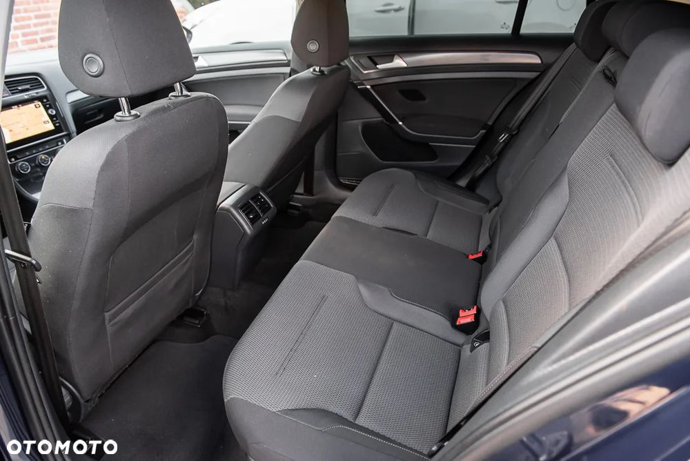 Volkswagen Golf 1.6 TDI (BlueMotion Technology) Trendline - 24