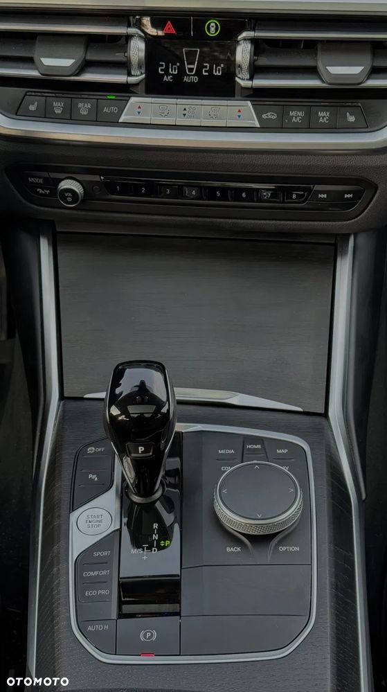 BMW Seria 3 320d xDrive Luxury Line - 28