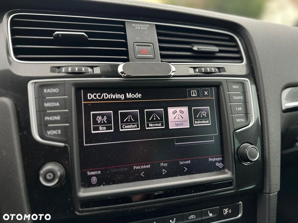 Volkswagen Golf - 19