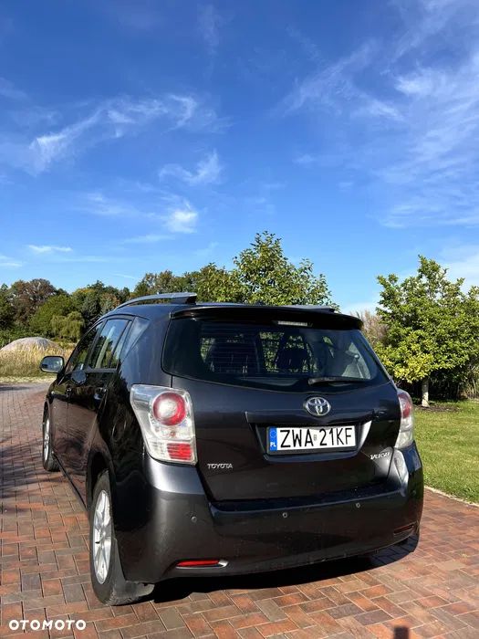 Toyota Verso 2.0 D-4D Luna - 2