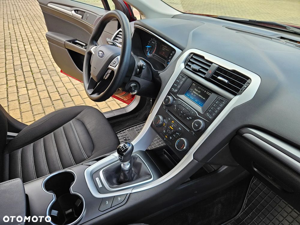 Ford Mondeo 1.5 EcoBoost Ambiente Plus - 30