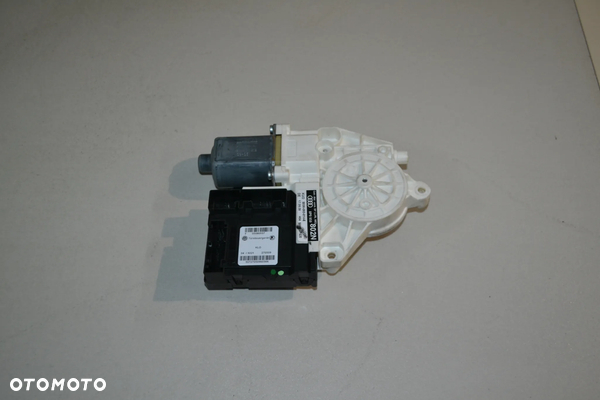AUDI A3 8P LIFT SILNICZEK SZYB PRAWY PRZÓD PRZEDNI EUROPA 8P0959802N