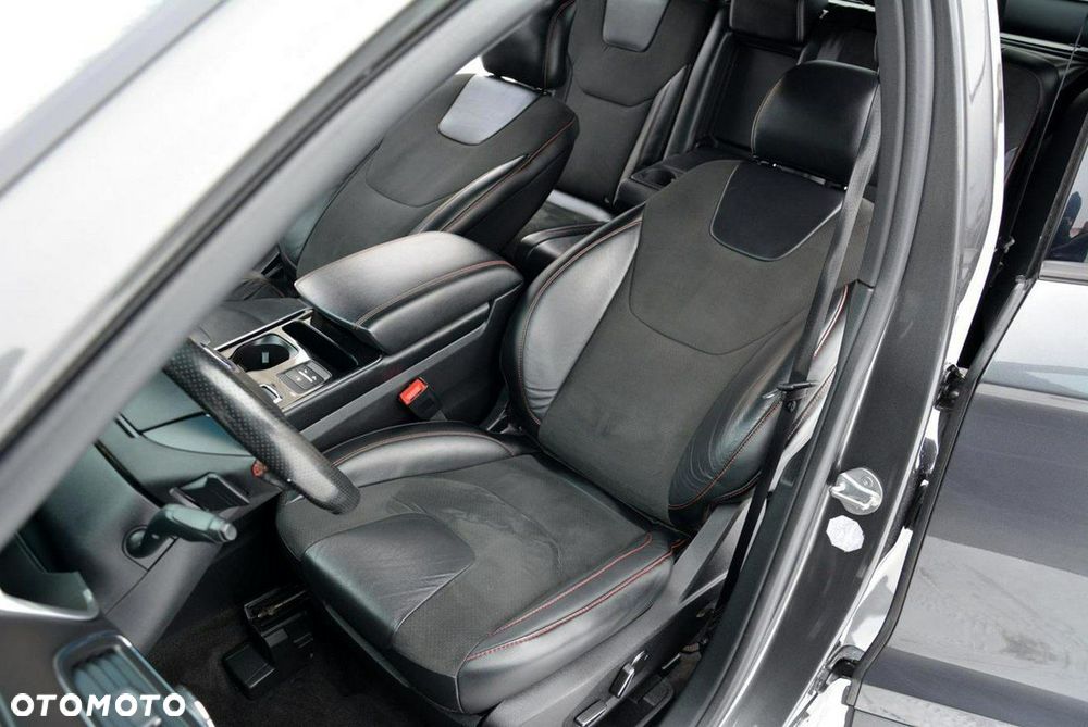 Ford Edge 2.0 EcoBlue Bi-Turbo 4x4 ST-LINE - 19