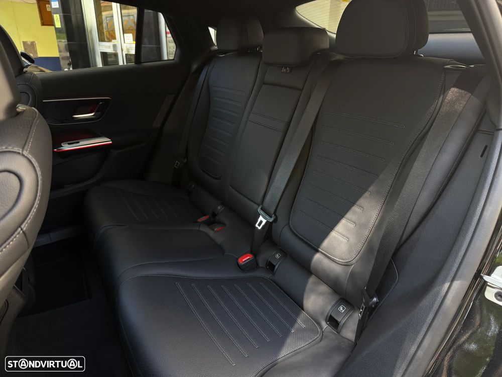 Mercedes-Benz GLC 220 d Coupe 4Matic 9G-TRONIC AMG Line Advanced - 32