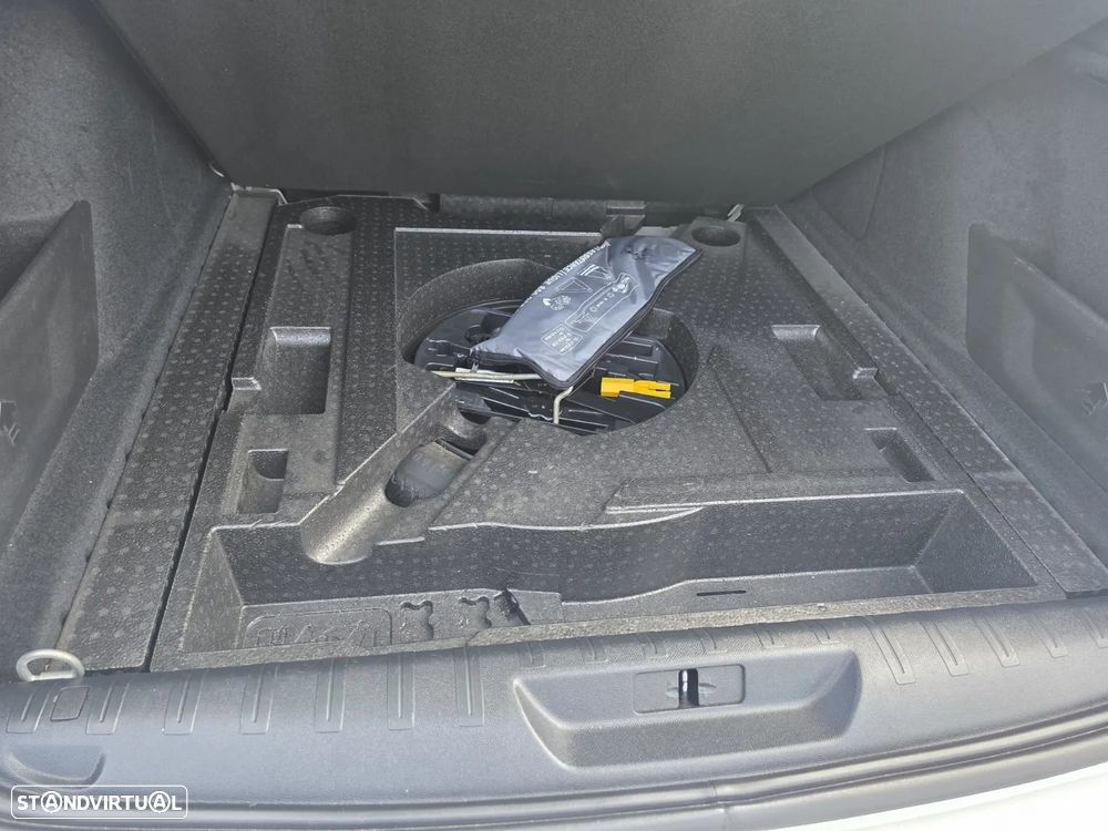 Peugeot 308 SW - 18