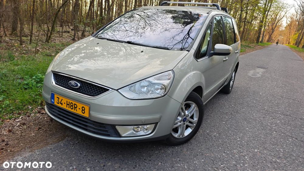 Ford Galaxy 2.0 Ghia - 17