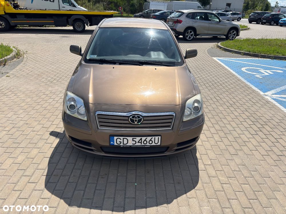 Toyota Avensis 1.8 VVT-i Terra - 4