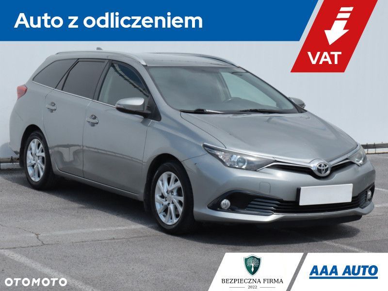 Toyota Auris - 2