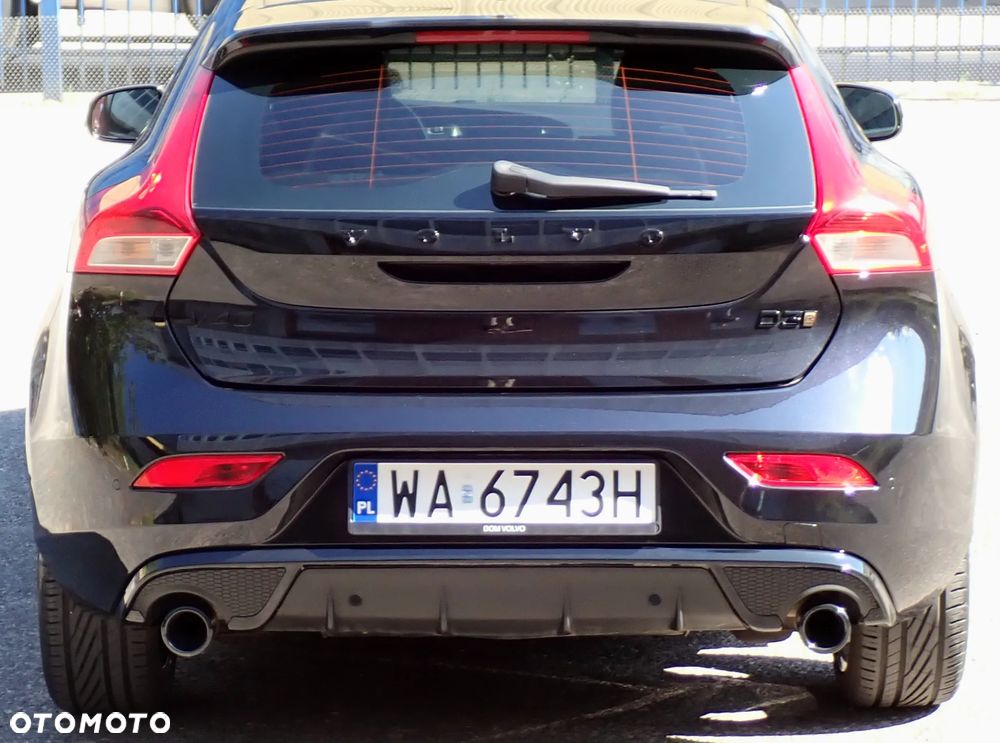 Volvo V40 D3 R Design - 32