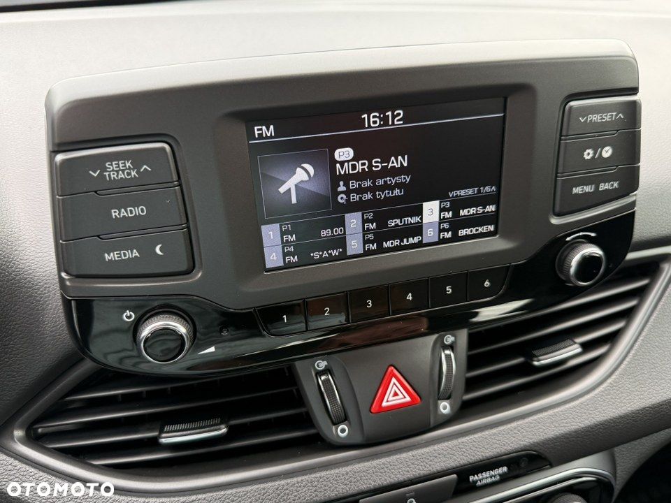 Hyundai i30 1.4 Passion Plus - 22