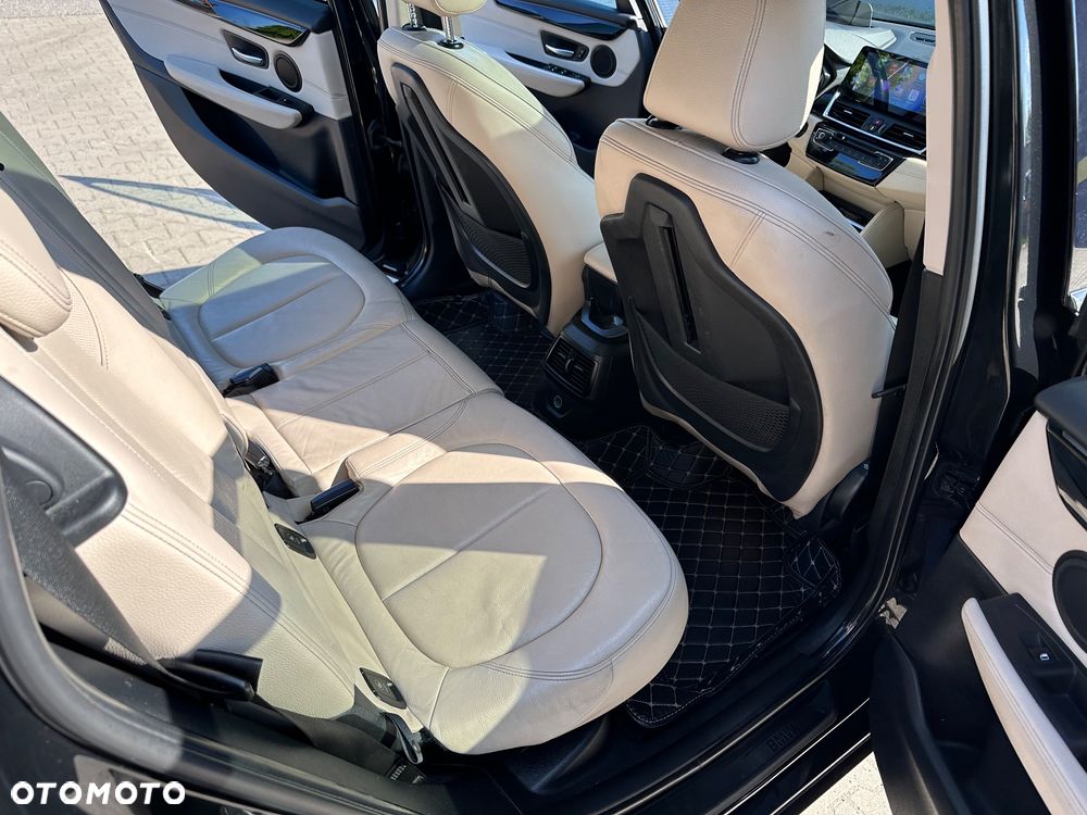 BMW Seria 2 220d - 15