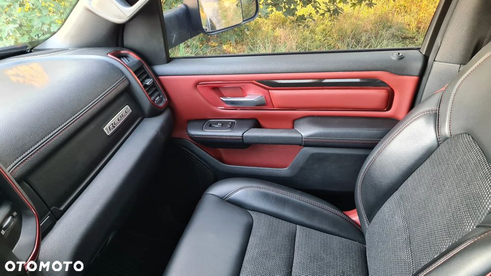 Dodge RAM 1500 5.7 4x4 - 8