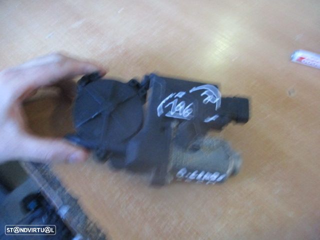 Motor Elevador Vidro 13173070 OPEL COMBO 2005 FD OPEL COMBO CORSA C 2 FASE 1 2004 1.7DI 65CV 16V TURBO 5 CINZA Fd - 1