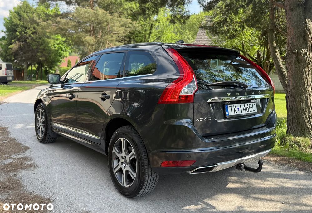 Volvo XC 60 D4 Geartronic Summum - 10