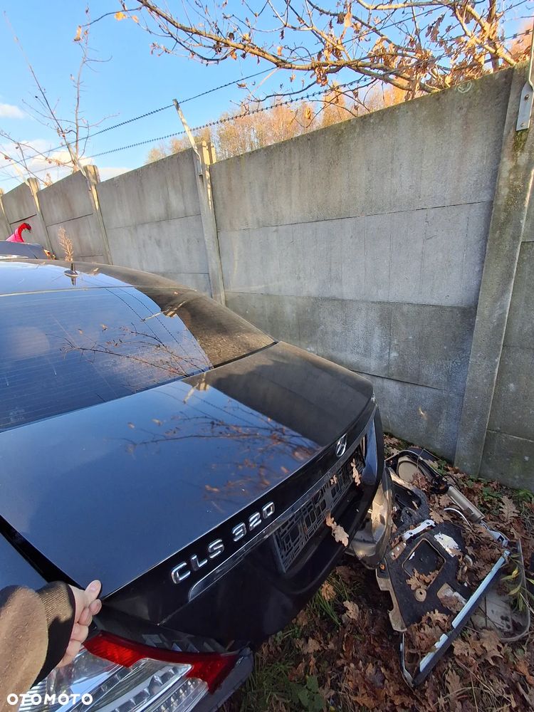 Mercedes-benz Cls320 w219 klapa bagaznika