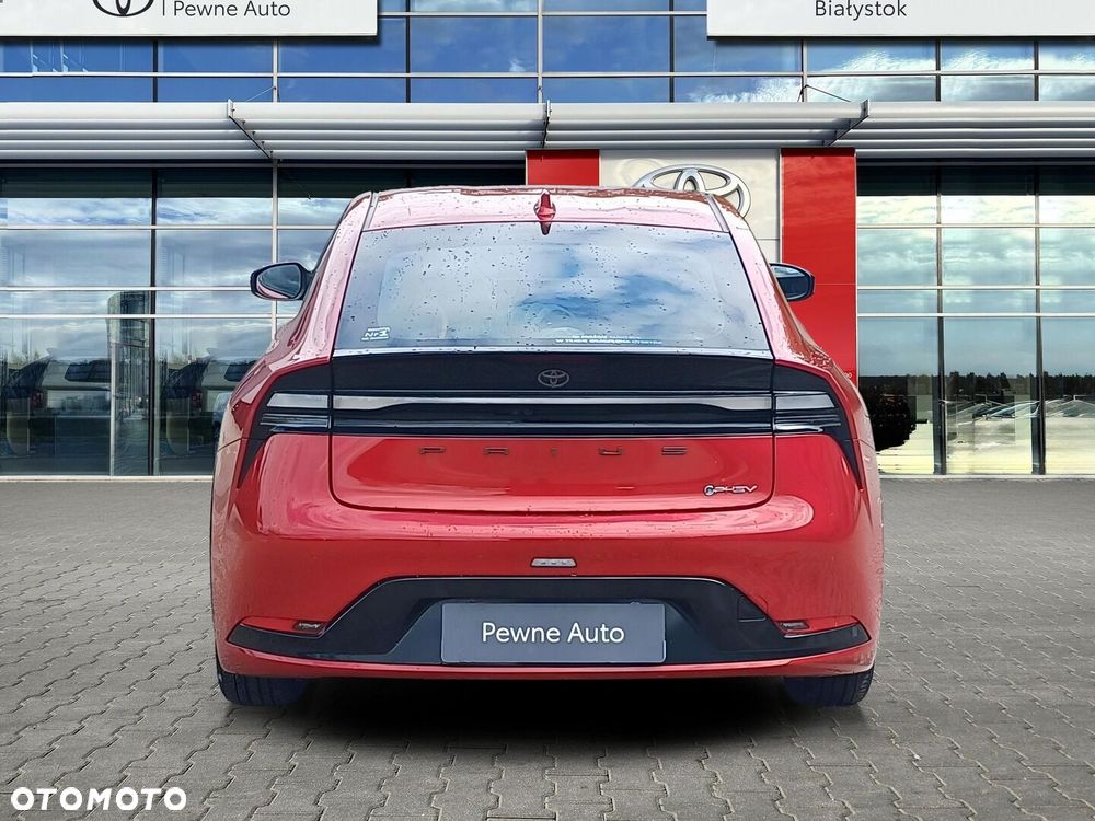Toyota Prius - 4