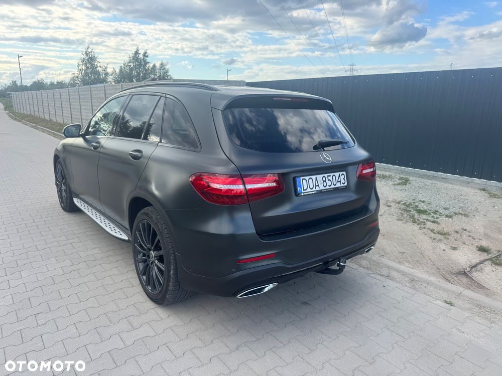 Mercedes-Benz GLC - 18