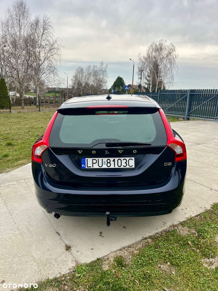 Volvo V60 D2 Drive-E Momentum - 6