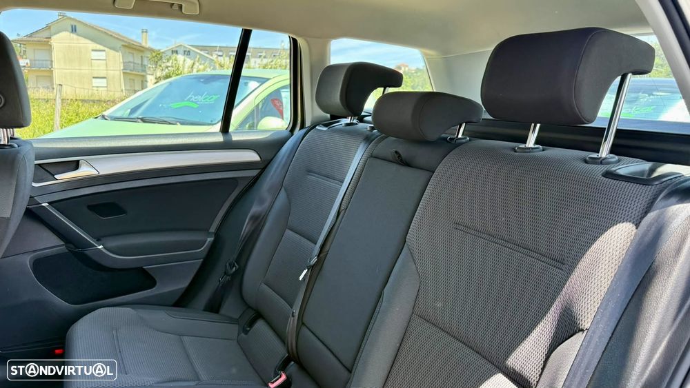 VW Golf Variant 1.6 TDi BlueMotion Comfortline - 13
