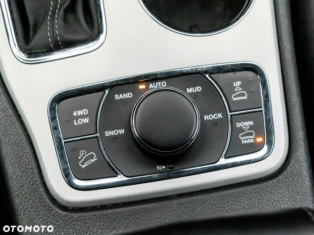 Jeep Grand Cherokee 3.0 CRD Overland - 19