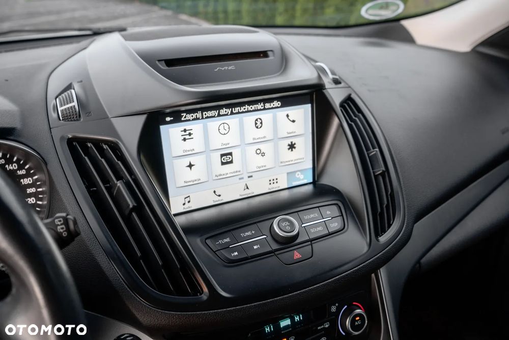 Ford Kuga - 21