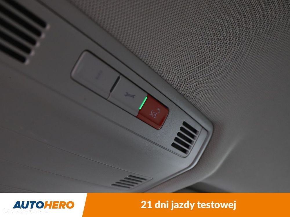 Volkswagen T-Roc 1.0 TSI Premium - 29