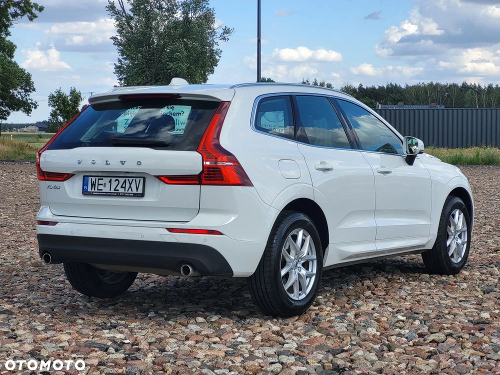 Volvo XC 60 T4 Momentum Pro - 2