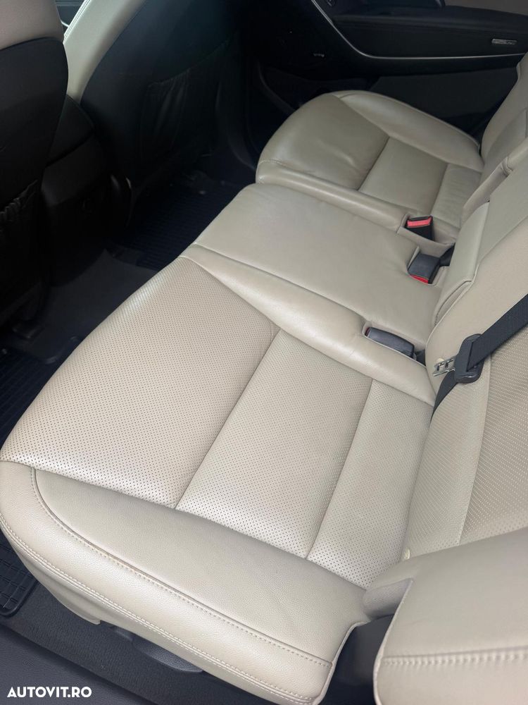 Hyundai Grand Santa Fe 2.2 CRDi ISG 4WD Aut. Luxury - 13
