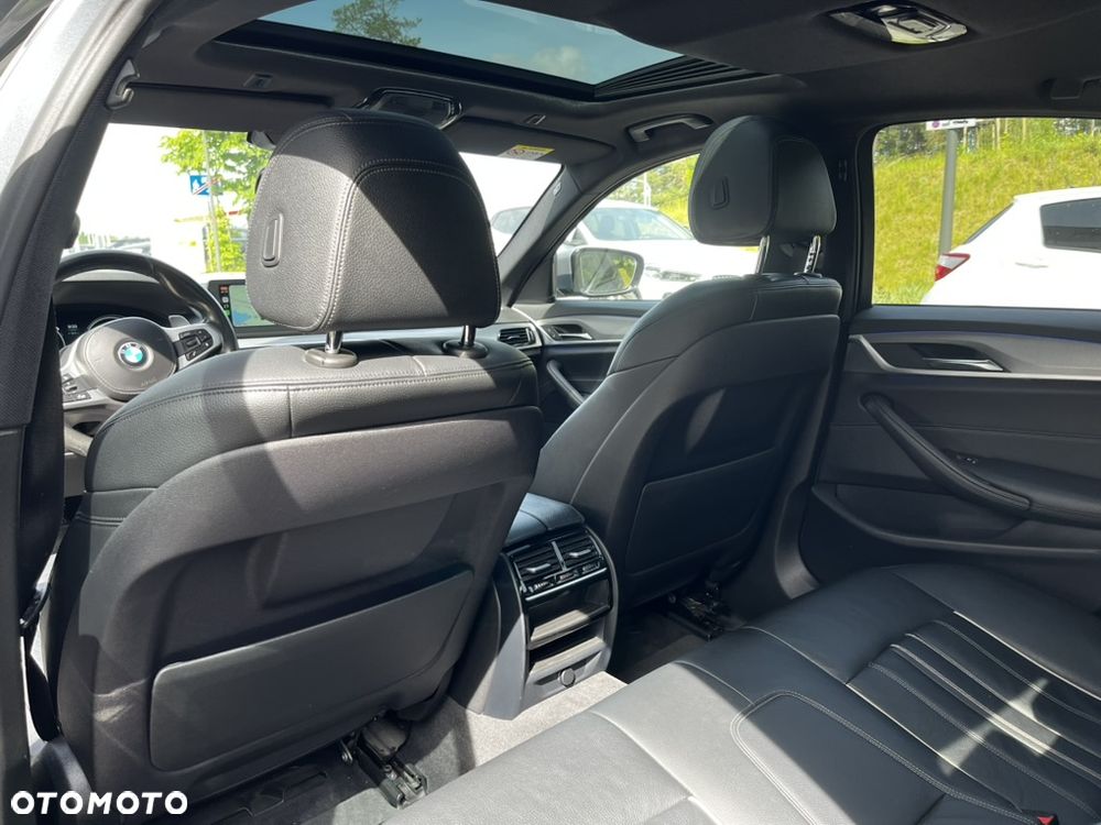 BMW Seria 5 - 38