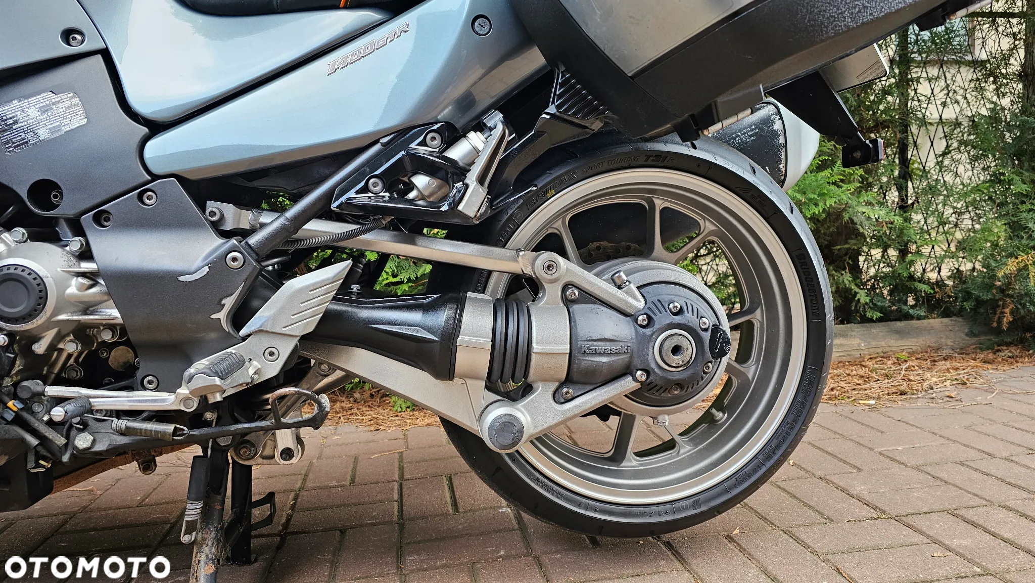 Kawasaki GTR - 21