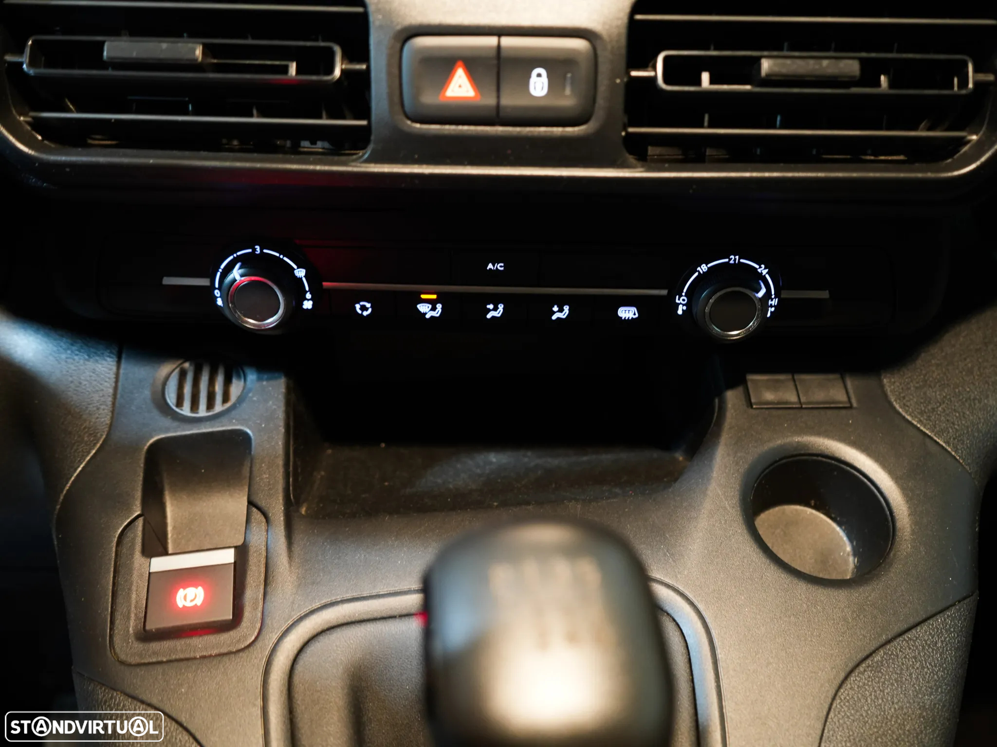 Citroën BERLINGO - 19